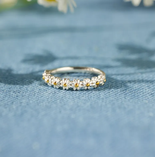 Little Daisy Ring