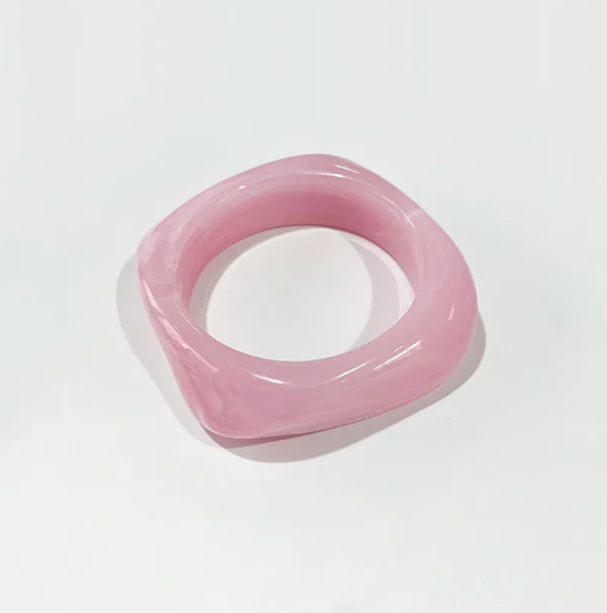 Fashionable square acrylic resin bracelet in bright colours for women