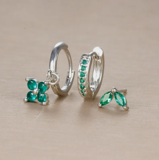 Sparkling flower earrings with brightly coloured stones