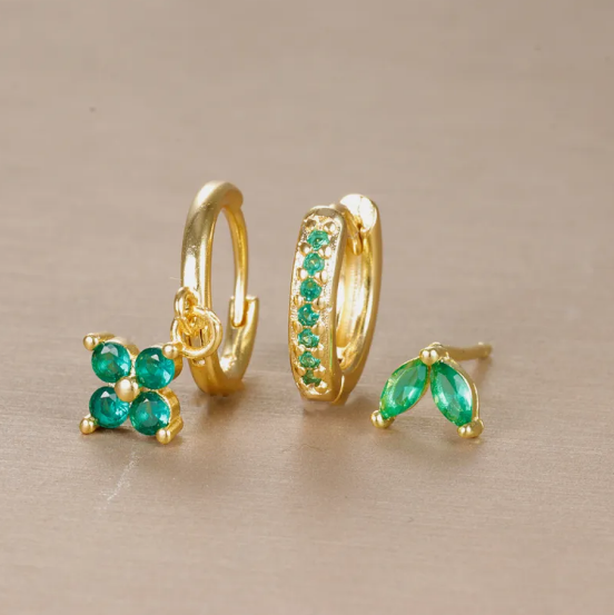 Sparkling flower earrings with brightly coloured stones
