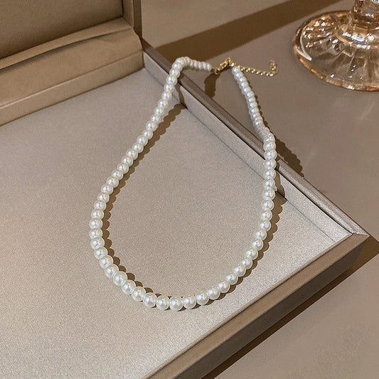 Elegant Pearl Necklace for Classic Looks and Modern Outfits