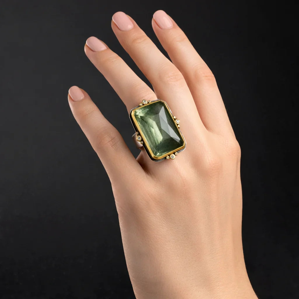 Vintage Ring with Zirconia and Gold Plating