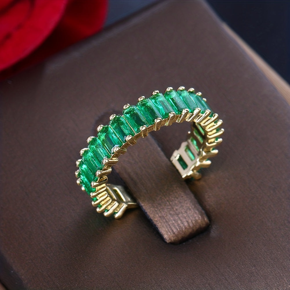 Ring with Emerald Stone