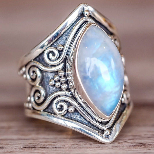 Ring with Moonstone