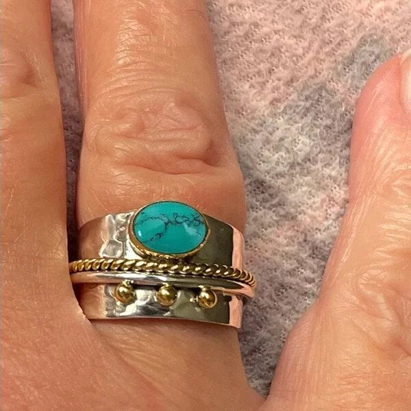 Vintage Ring with Sapphire