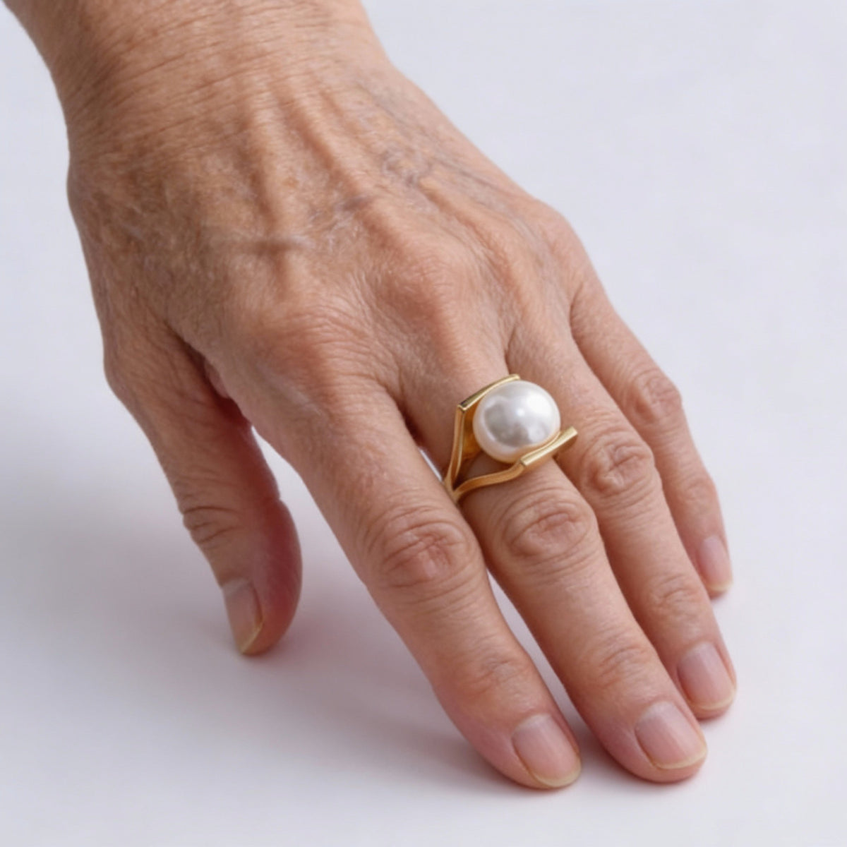 Vintage Ring with Natural Pearl