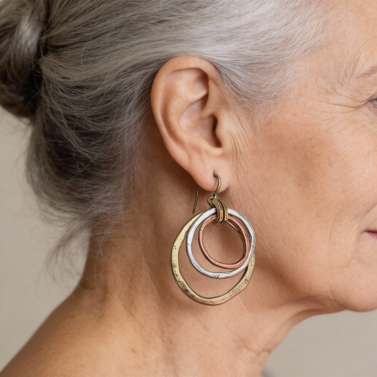Elegant Multi-Ring Metal Earrings with Vintage Look