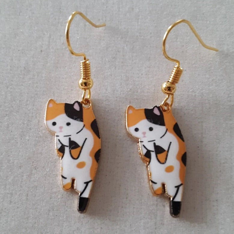 Cute Cartoon Cat Earrings with Fun Dangle Design