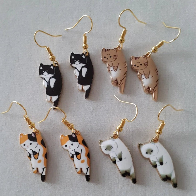 Cute Cartoon Cat Earrings with Fun Dangle Design