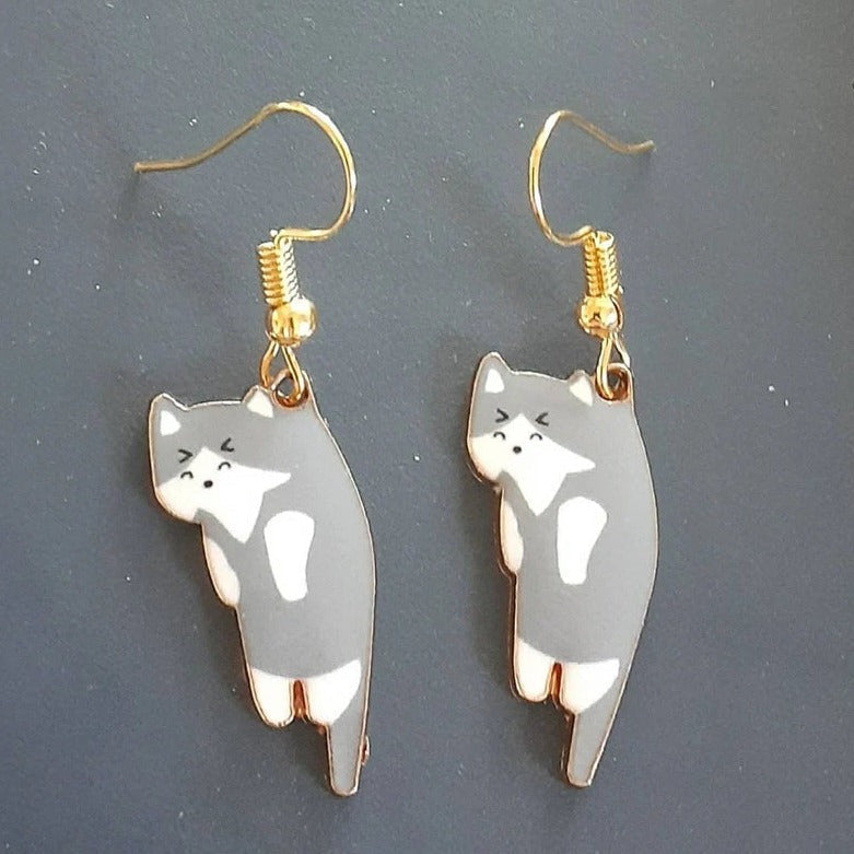 Cute Cartoon Cat Earrings with Fun Dangle Design