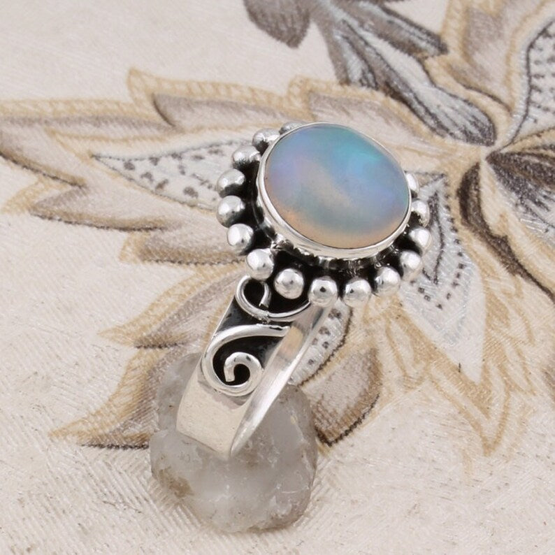 Vintage Silver Ring with Natural Opal