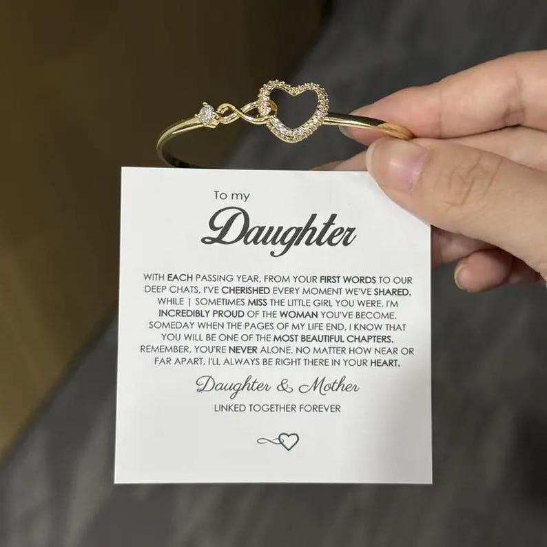 Carina pulsera corazón infinito dorada para hija - Sparkano Marbella