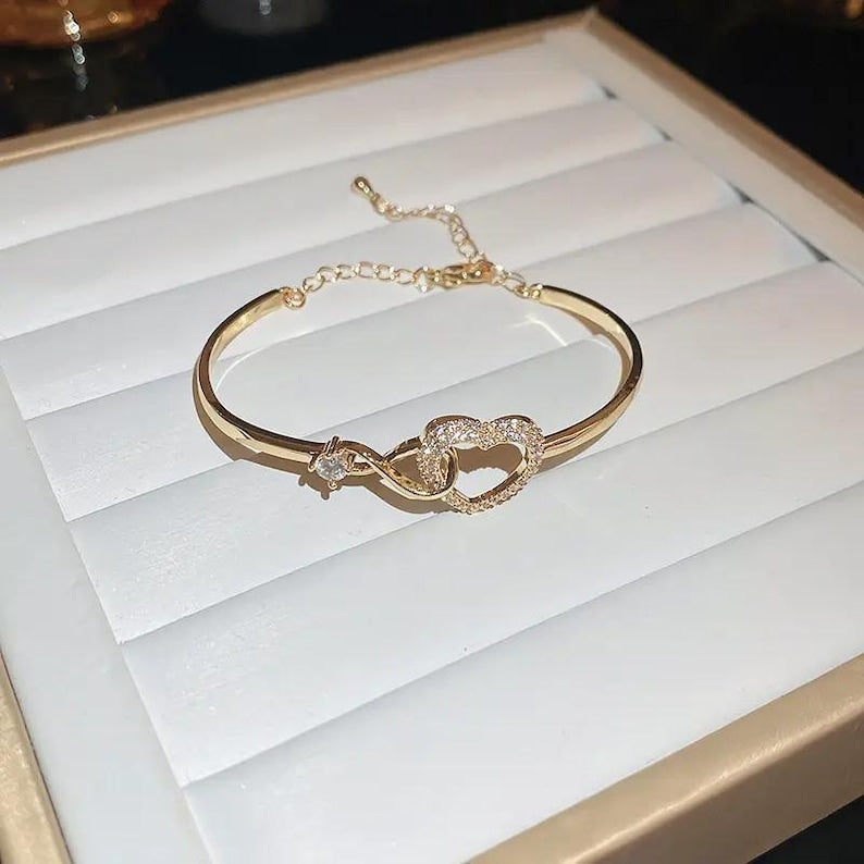 Carina | "Linked Together Forever" Bracelet — For My Daughter