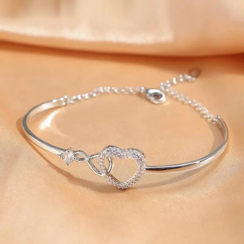 Carina | "Linked Together Forever" Bracelet — For My Daughter