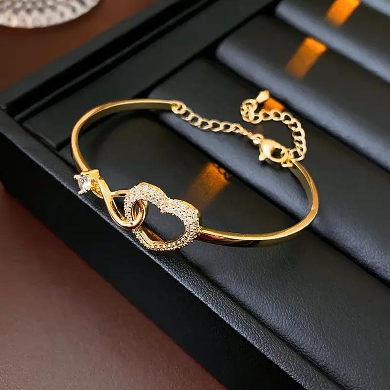 Carina | "Linked Together Forever" Bracelet — For My Daughter