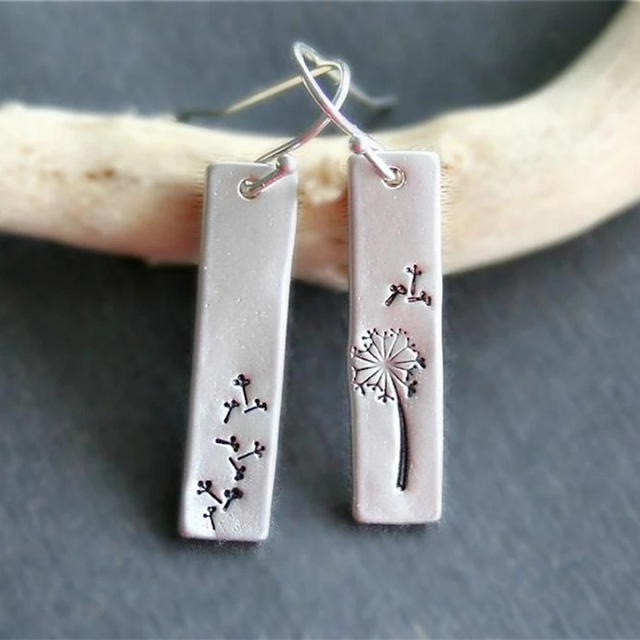 Delicate Boho-Chic Dandelion Earrings with Seed Motif