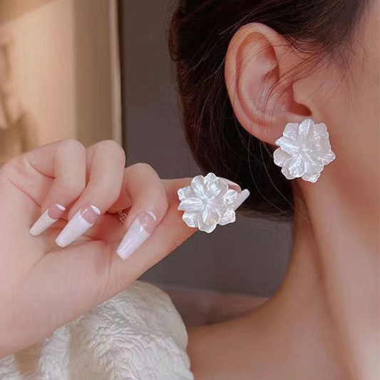 Elegant Milky White Resin Flower Earrings with Glossy Finish