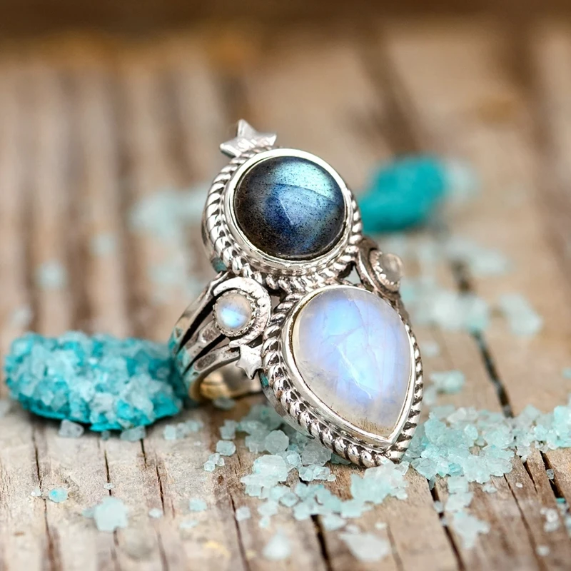 Ring with Moonstone