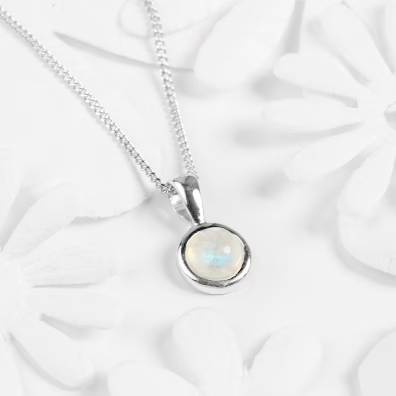 Sparkling Moonstone Necklace with Filigree Setting for Special Shine