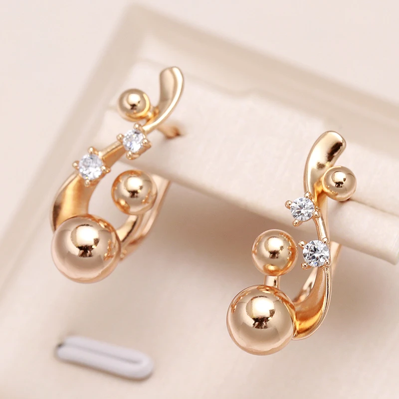 Elegant earrings with cubic zirconia and sparkling beads