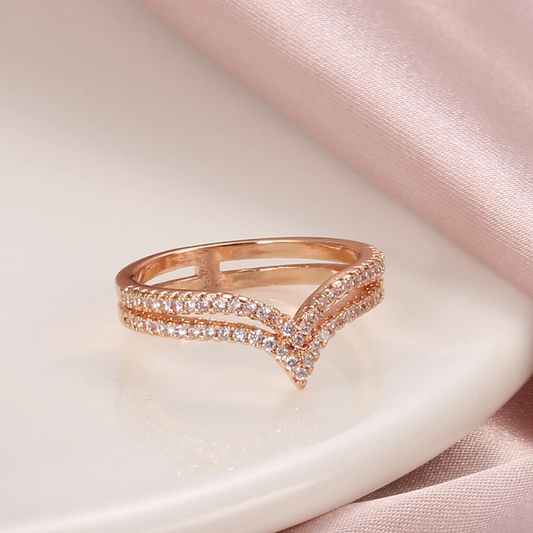 Elegant Shiny Ring
