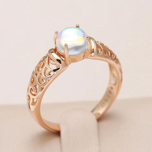 Elegant Ring with Pearls