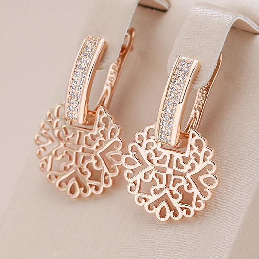 Elegant earrings with cubic zirconia and a delicate mandala design