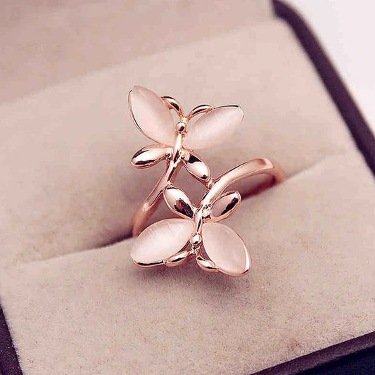 Rose Gold Butterfly Ring – Elegant Style