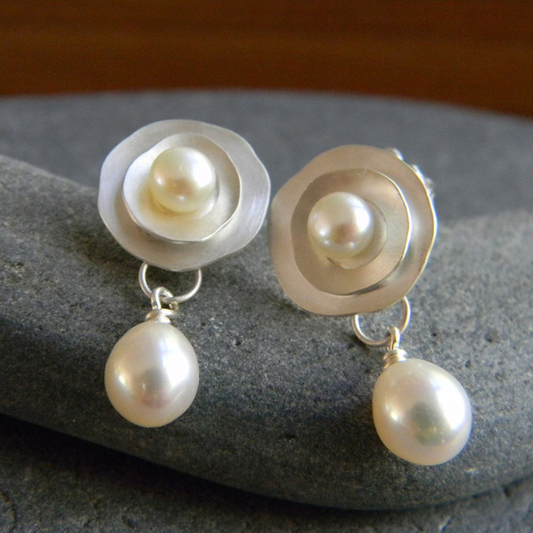 Elegant Pearl Earrings with Floral Design and Delicate Teardrop Pearls