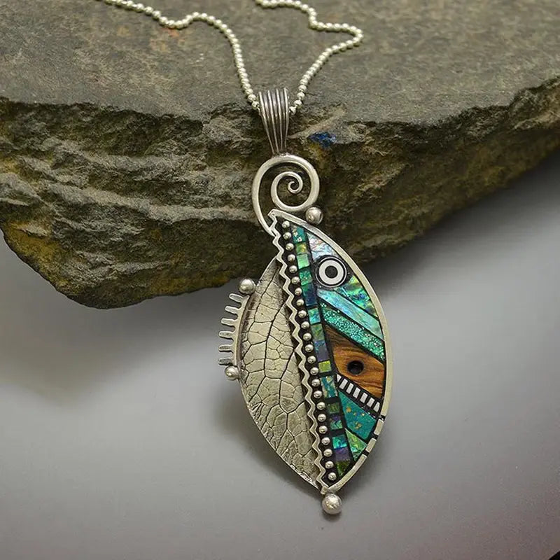 Leaf Pendant with Sparkling Inlays and Filigree Chain
