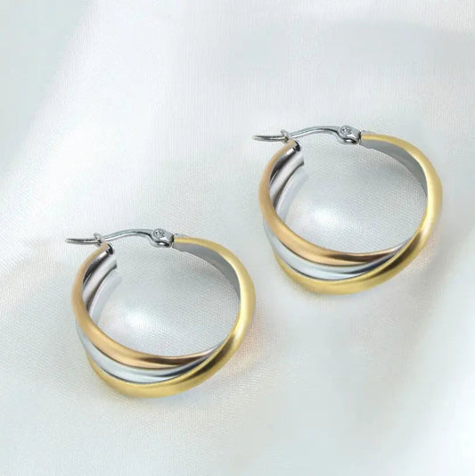 Three-colour hoop earrings for women, crafted from a blend of polished metals