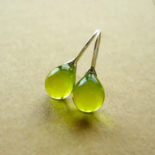 Vintage Dangle Earrings Made of Sparkling Green Glass