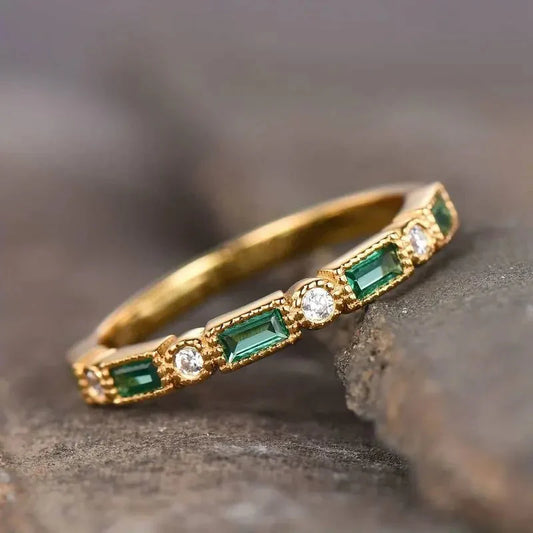 Vintage Ring with Green Cubic Zirconia