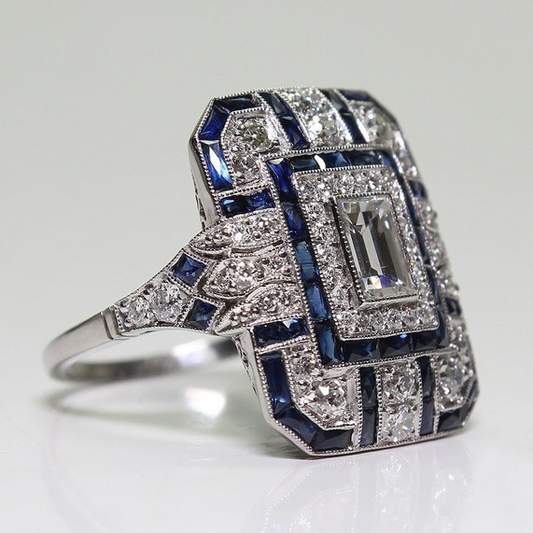 Vintage Ring with Blue Sparkle