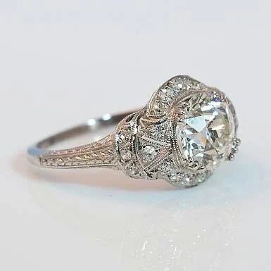 Vintage Ring with Emerald