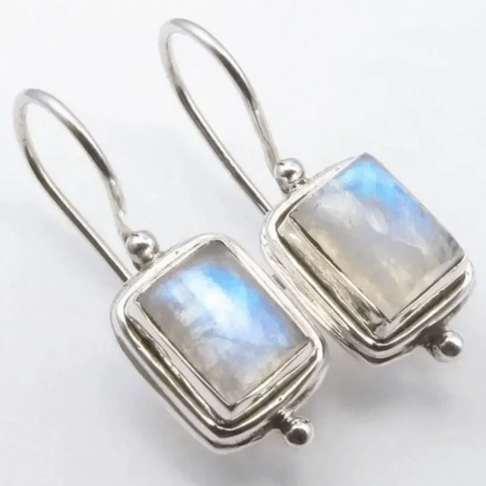 Elegant earrings with sparkling rectangular moonstones