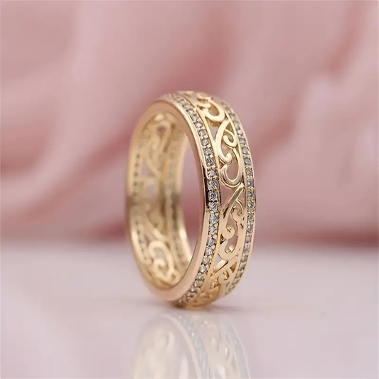 Openwork Ring with Golden Shine