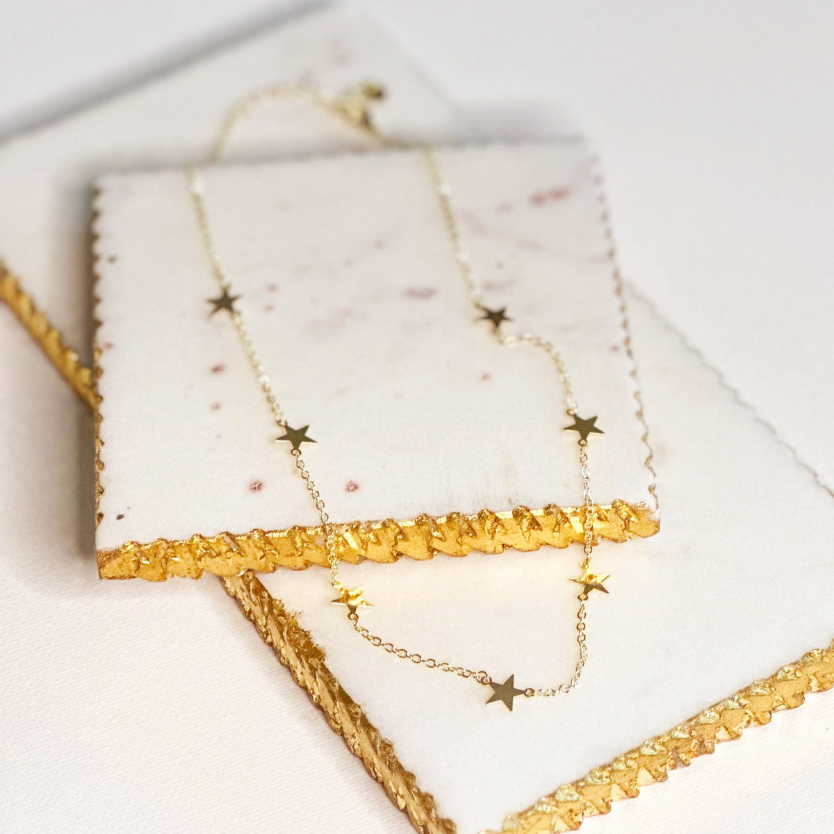 Delicate Star Necklace with Filigree Chain for a Celestial Look