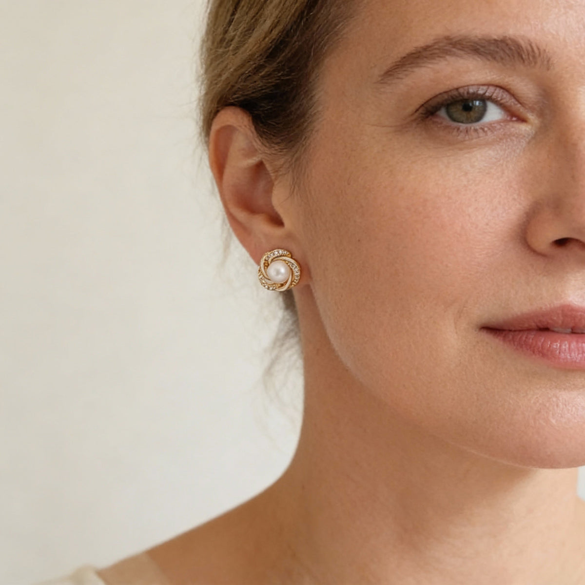 Elegant Pearl Earrings with Rhinestones in Spiral Floral Design