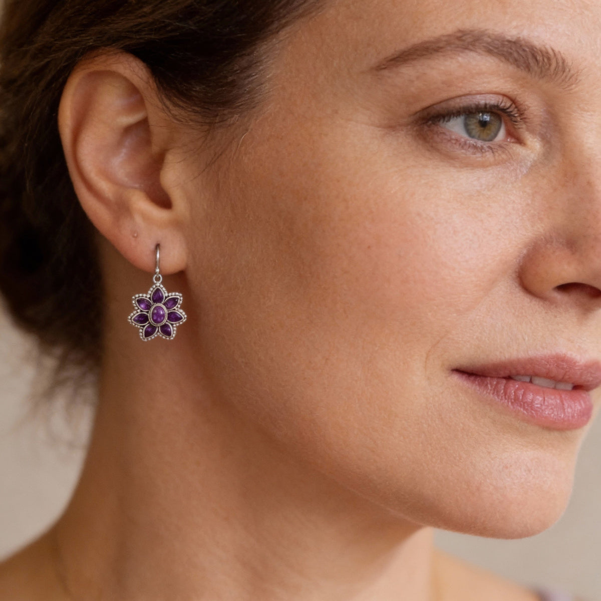 Vintage flower earrings with amethyst stones in an antique style