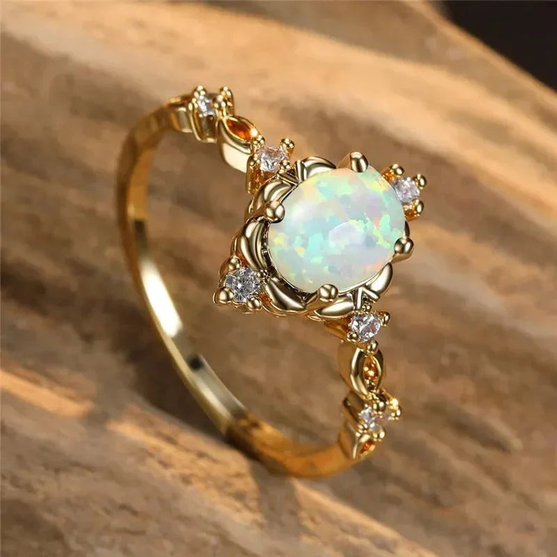 Elegant Vintage Ring with Opal and Cubic Zirconia