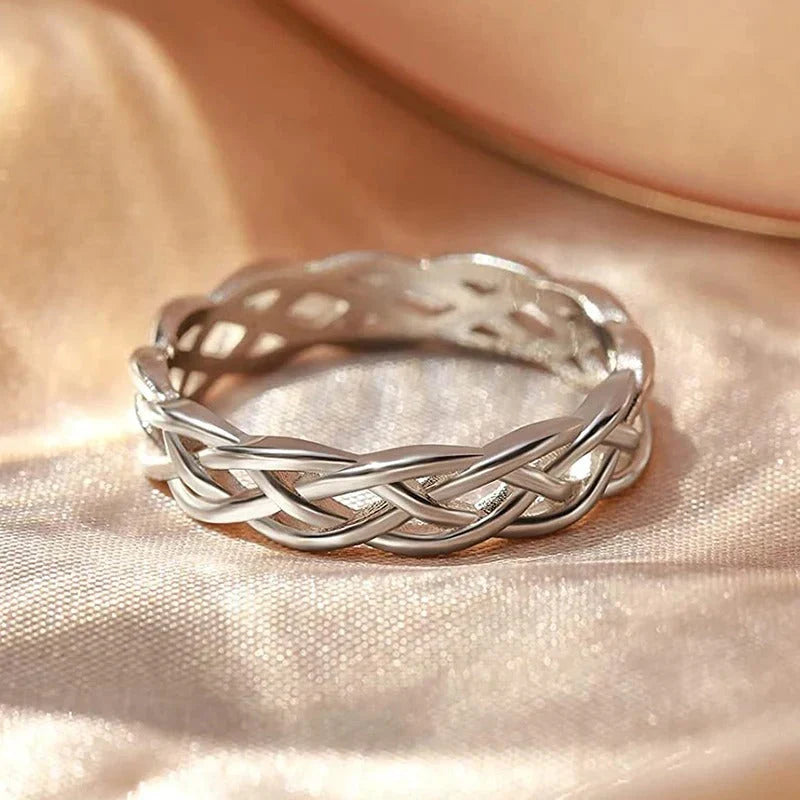 Braided and Twisted Ring