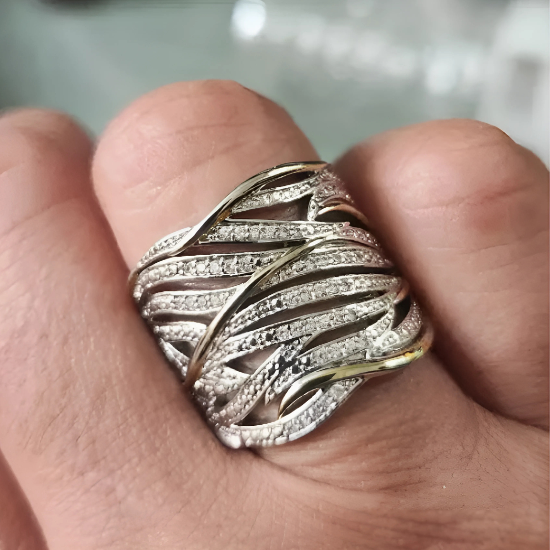 Elegant Ring with Multiple Twisted Layers