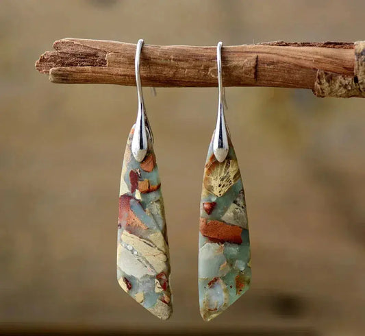 Vintage long stone earrings with a natural stone pattern